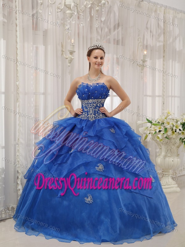 Strapless Elegant Ball Gown Organza Quinceanera Dress with Beading