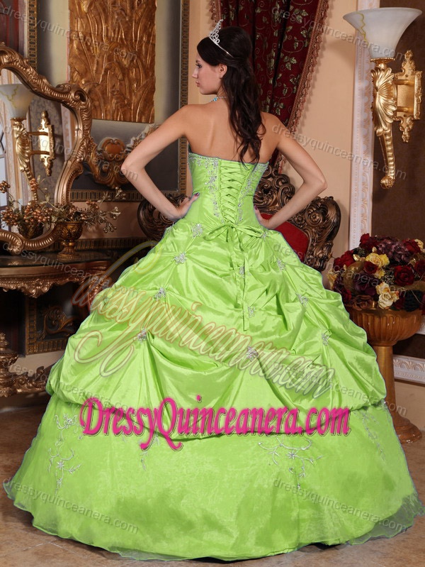 Low Price Taffeta and Organza Quinceanera Dresses with Strapless