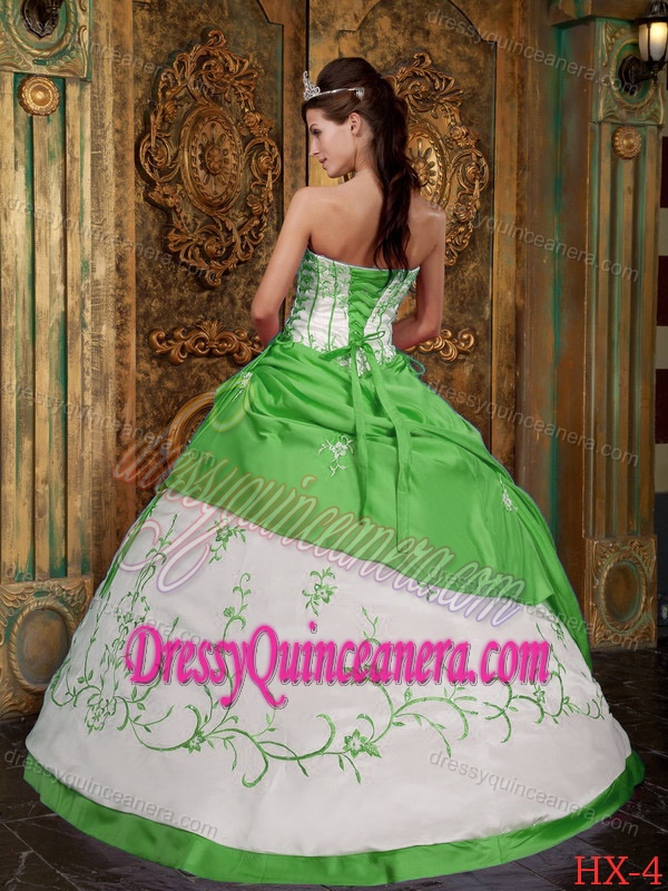 Green Strapless Satin Quinceanera Dress with Embroidery for Custom Made
