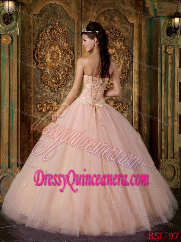 Beautiful Strapless Appliques Decorated Tulle Quinceanera Dress Ruched
