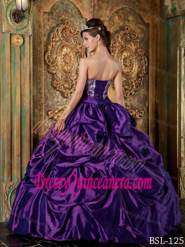 Popular Eggplant Purple Strapless Taffeta Quinceanera Dress with Embroidery
