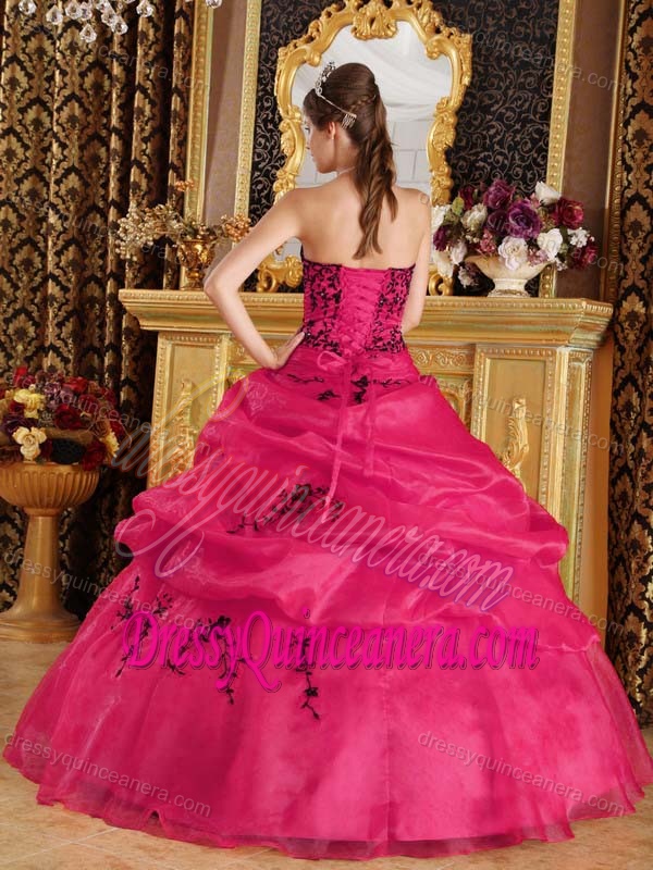Coral Red Sweetheart Satin and Organza Quinceanera Dress with Embroidery