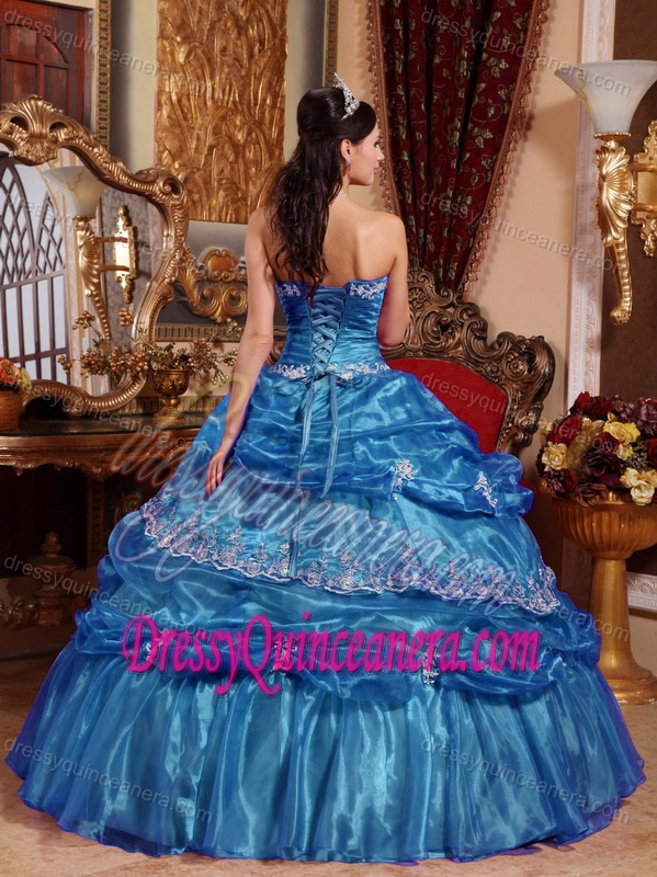 Sky Blue Strapless Organza Quinceanera Gown Dresses with Appliques and Pick-ups