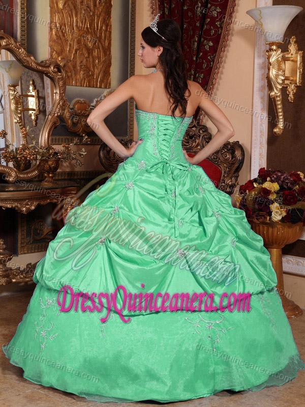Cheap Apple Green Strapless Taffeta Sweet Sixteen Dress with Pick-ups and Appliques