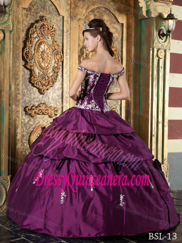 Gorgeous Purple Off The Shoulder Appliqued Quinceanera Dress in Taffeta