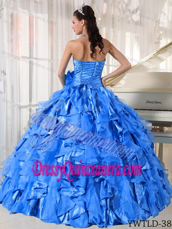 Blue Sweetheart Organza Quinceanera Dress with Beading and Ruffled Layers