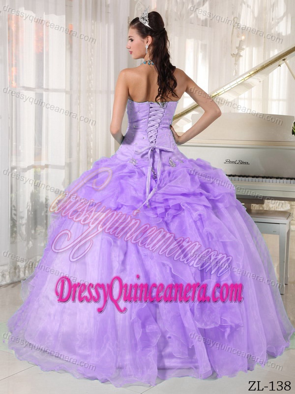 Pretty Lavender Strapless Organza Beaded Quinceanera Dresses with Ruffles