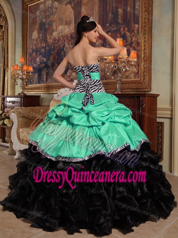 Popular Green and Black Taffeta and Organza Quinceanera Dress with Pick-ups