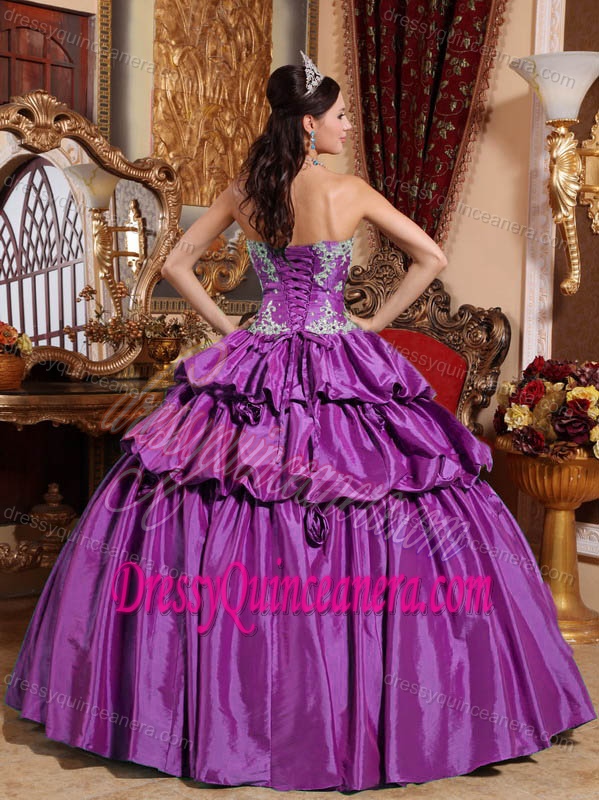 2014 Beautiful Lace-up Taffeta Quinceaneras Dresses in Eggplant Purple