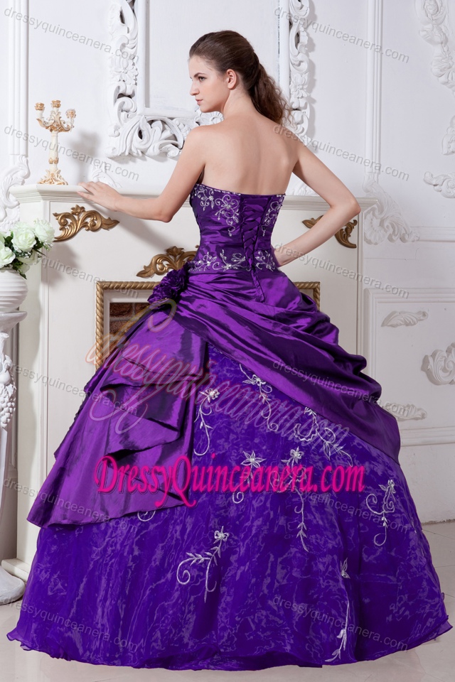 Fabulous Strapless Taffeta Purple Sweet Sixteen Dresses with Embroidery
