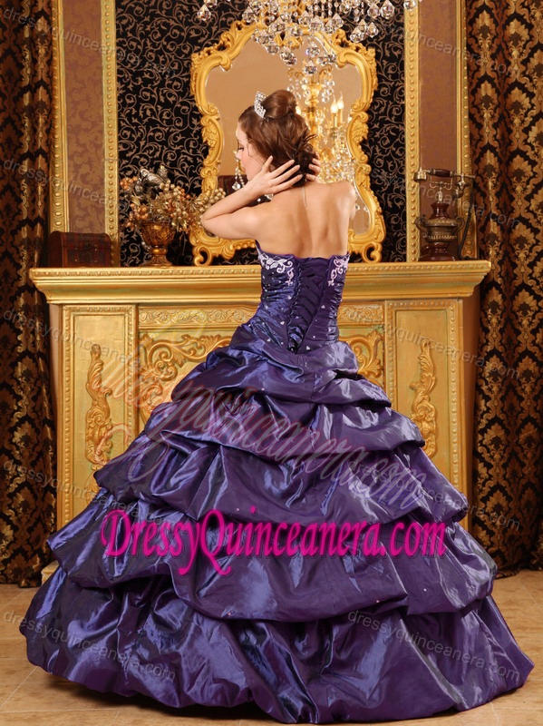 Fashionable Sweetheart Taffeta Purple Quinceanera Dress with Appliques
