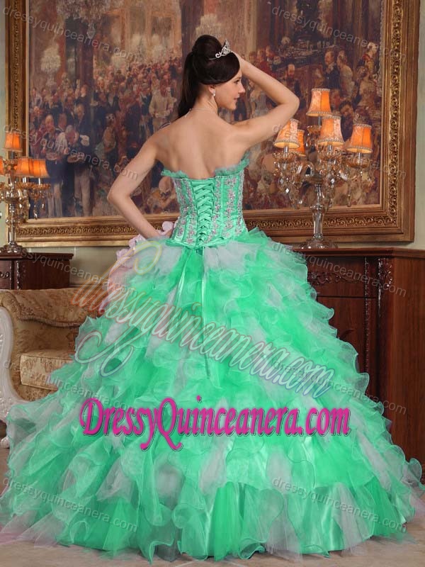 Ruffled Beading Strapless Green Organza Dresses for Quince with Appliques