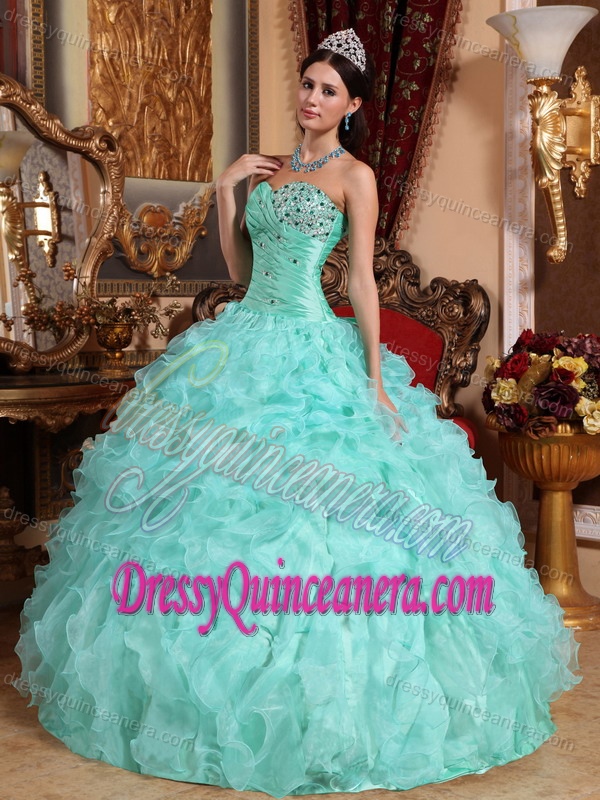 Mint Green Sweetheart Organza Quinceanera Dress with Beading and Ruffles