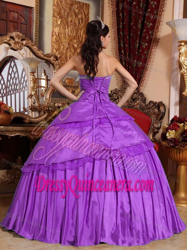 Heart Shaped Neckline Quinceanera Gown Dress with White Appliques in Fuchsia