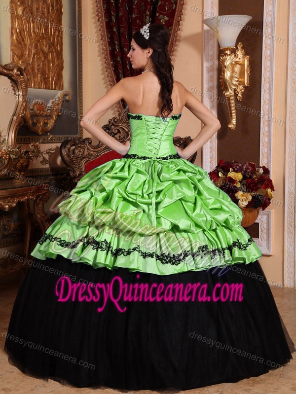 Strapless Elegant Appliqued Taffeta Quince Gowns in Yellow Green