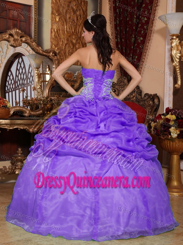 Pretty Sweet Sixteen Quinceanera Dresses in Purple with Appliques
