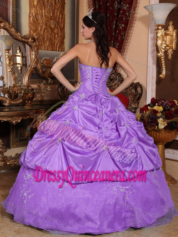 Classy Lavender Strapless Quinceanera Gown Dresses with Pick-ups and Appliques