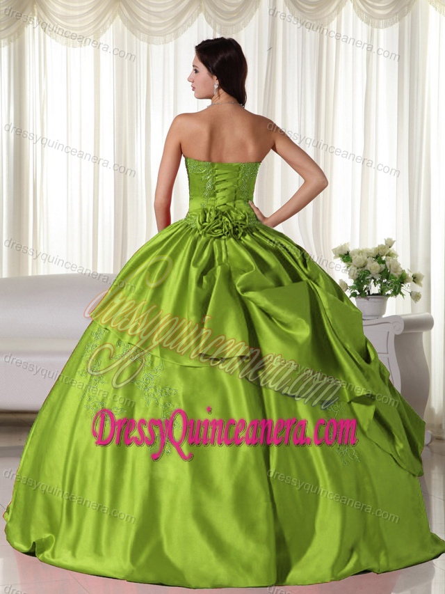Sweetheart Olive Green Quinceanera Gown with Pick-ups and Embroidery in Taffeta