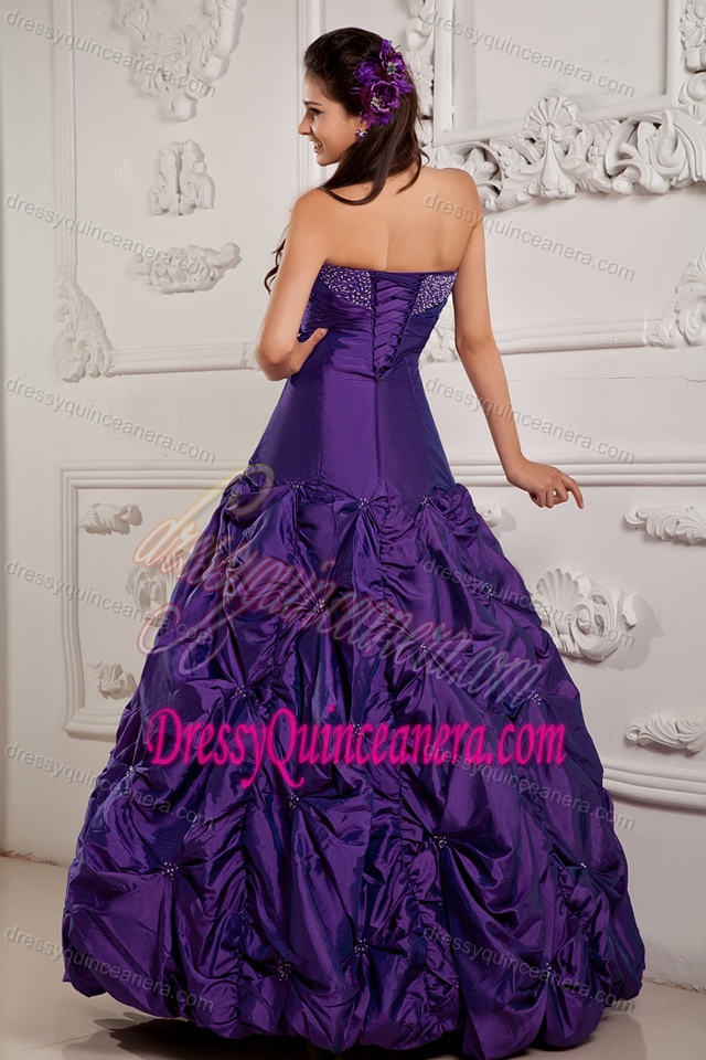 Pretty Eggplant Purple A-line Quince Dresses with Beadings and Pick-ups in Taffeta