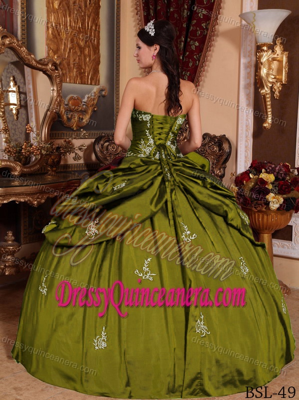Sweetheart Taffeta Olive Green Appliques Quinceanera Dresses with Beading