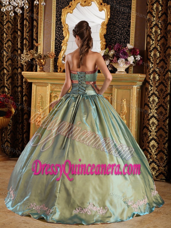 Olive Green Strapless Taffeta and Organza Sweet 15 Dresses with Appliques