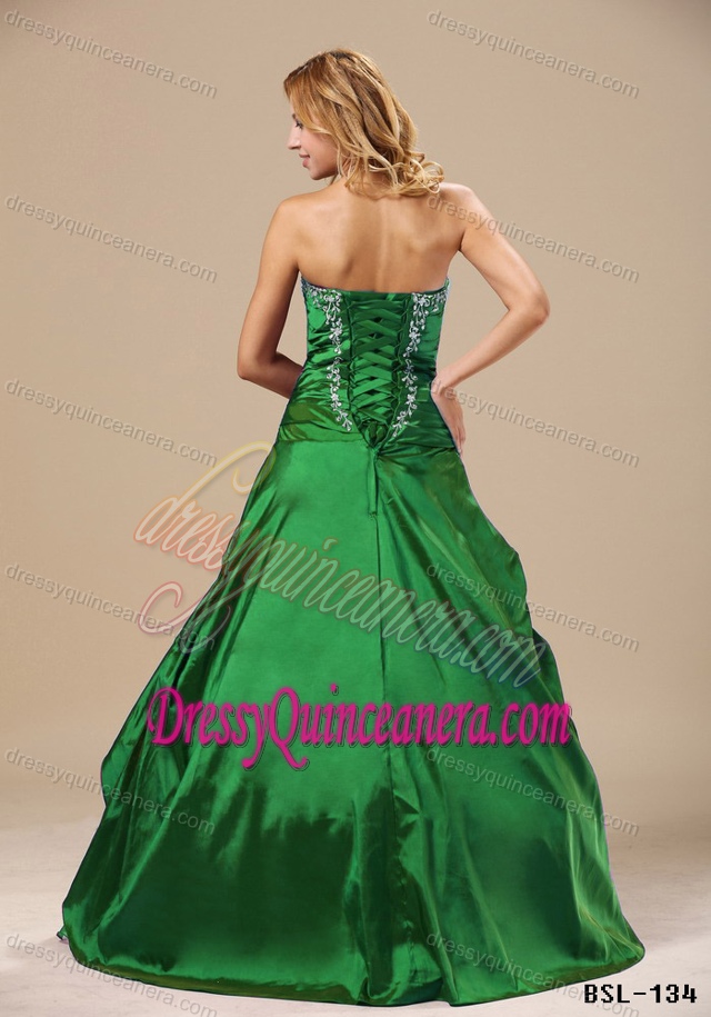 Sweetheart Appliques Decorated and Ruched Sweet 16 Quinceanera Dress
