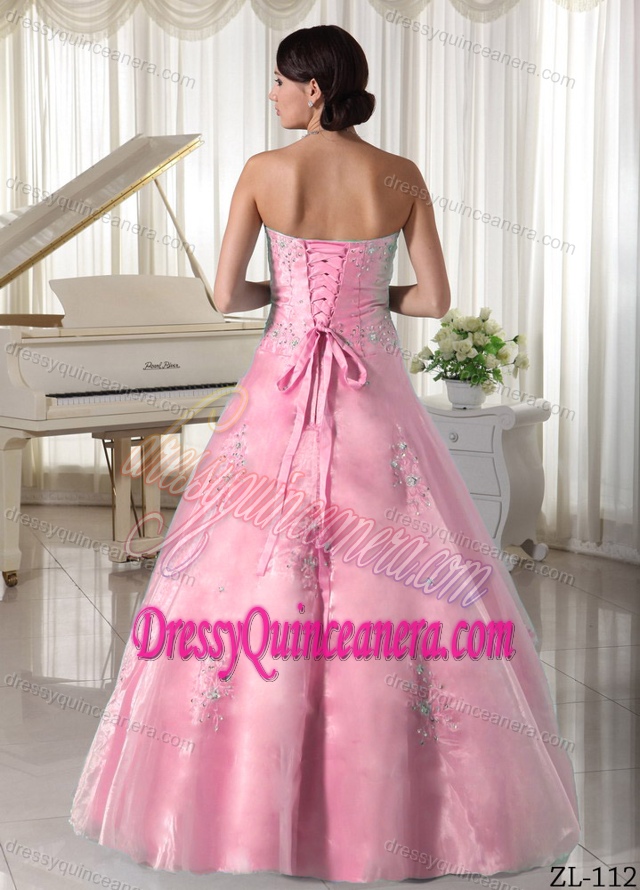 Organza Beaded Pink Fashionable Sweet Sixteen Dresses with Appliques