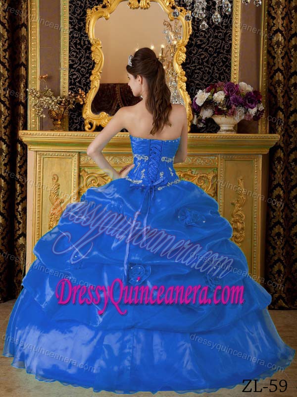 Elegant Sweetheart Floor-length Organza Blue Quinces Dresses for Fall