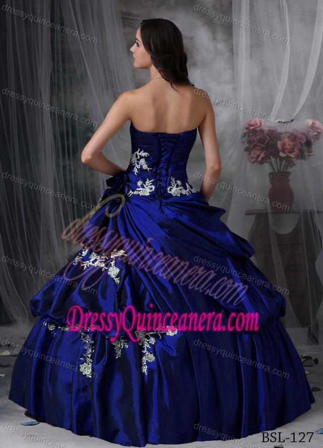 Strapless Floor-length Appliqued Ball Gown Quinceaneras Dress in Taffeta