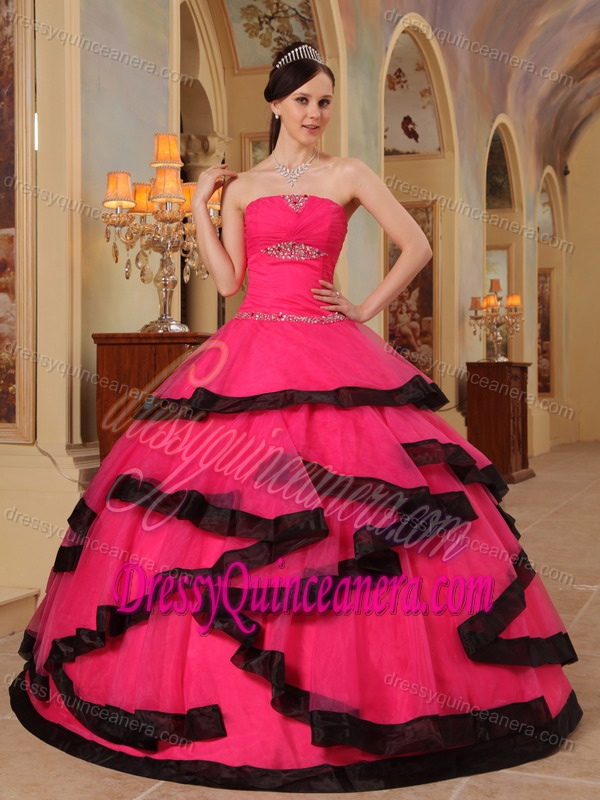 Red Beading Sweet 15 Dresses with Layers and Black Hemline in the Mainstream