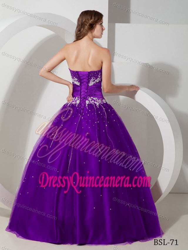 Latest Beaded Strapless Purple Floor-length Tulle Quinceanera Dress with Appliques