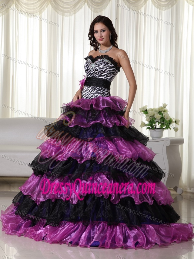 Fashionable Organza Beaded Quinceanera Gown Dresses with Ruffles