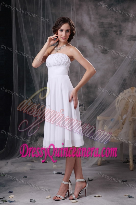 White A-line Strapless Sweet Ruched Quinces Dama Dresses in Chiffon