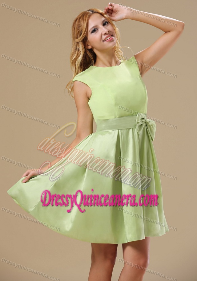 Yellow Green Scoop Taffeta Magnificent Dresses for Damas with Bowknot