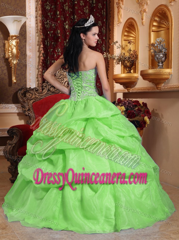 Cheap Beaded Sweetheart Organza Quince Dresses in Yellow Green