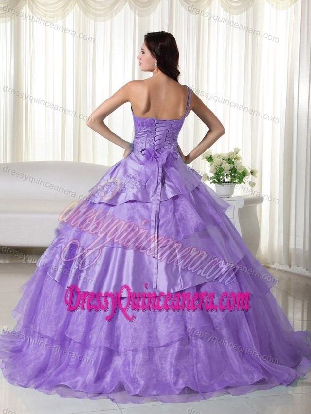 Elegant Lavender One Shoulder Quinceanera Dress with Beading in Organza