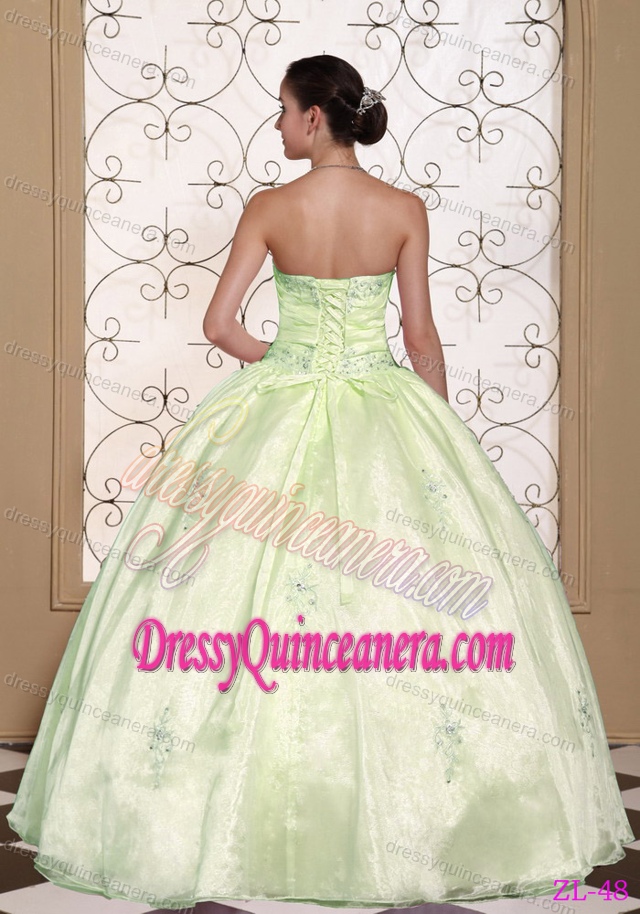 2013 Sweetheart Floor-length Beading Quinceneara Dresses in Spring