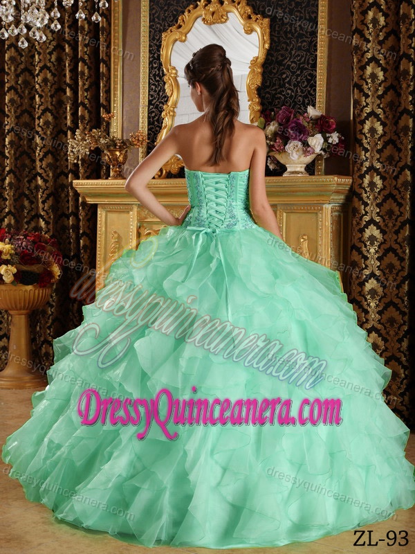 Apple Green Sweetheart Ball Gown Quinceanera Dresses with Ruffles and Appliques