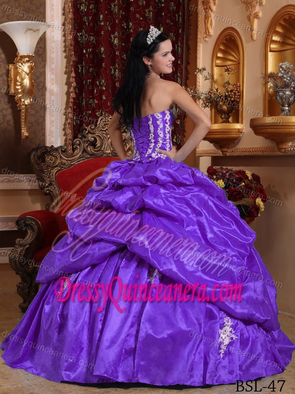 Purple Strapless Ball Gown Taffeta Quinceanera Dress with Appliques and Pick-ups
