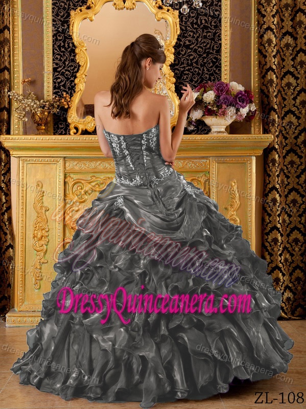 Dark Gray Appliqued Sweetheart Dresses for Quince with Ruffled Layers