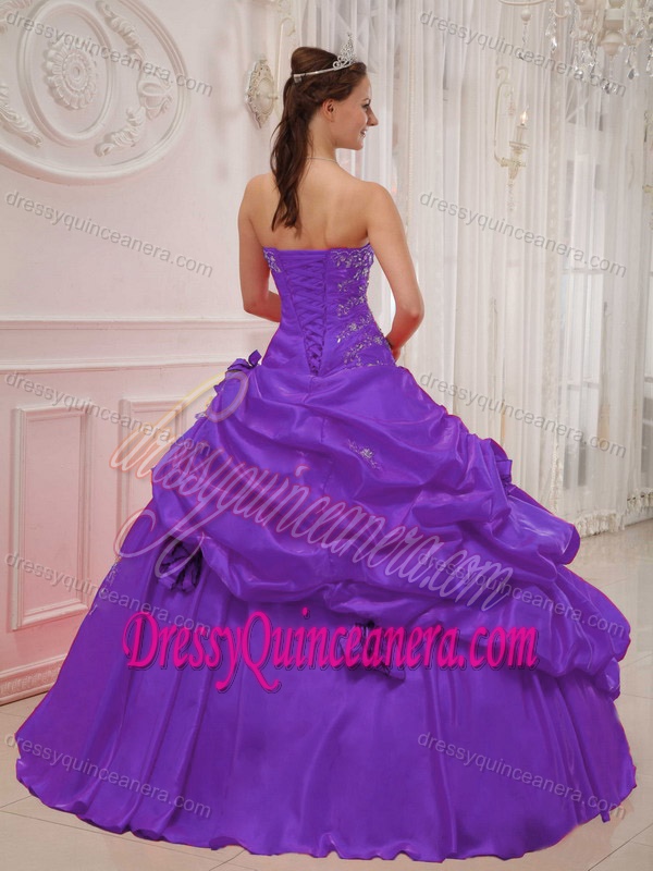 Romantic Sweetheart Quinceanera Gown Dresses in Purple with Appliques