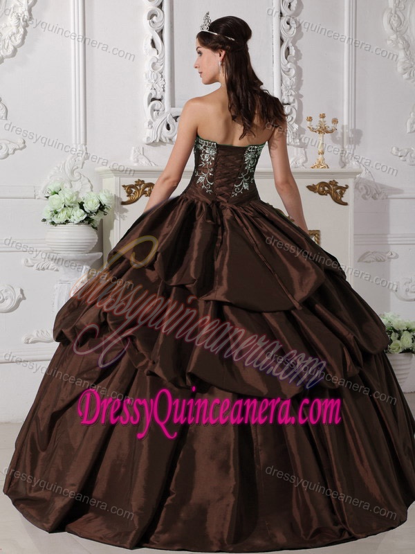 Brown Strapless Quinceanera Gown Dresses with Embroidery on Hot Sale
