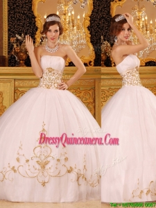 2016 Beautiful White Strapless Quinceanera Dresses with Appliques
