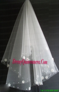 Hand Made Flowers Decorate Tulle Beautiful Wedding Veil