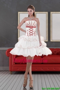 2015 Beautiful Strapless Dama Dresses with Embroidery and Ruffle layers