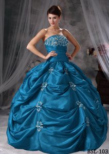 Low Price Ball Gown Strapless Taffeta Dress for Quinceanera with Appliques