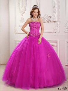 Elegant Strapless Tulle Fuchsia Quinceanera Gown with Beading and Appliques