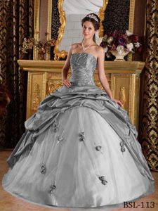 Recommended Gray Strapless Sweet Sixteen Dresses with Beading in Taffeta