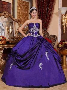 Elegant Purple Ball Gown Sweetheart Quince Dresses with Appliques