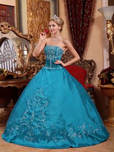 Teal Ball Gown Style Strapless Affordable Quinceanera Dress in Satin